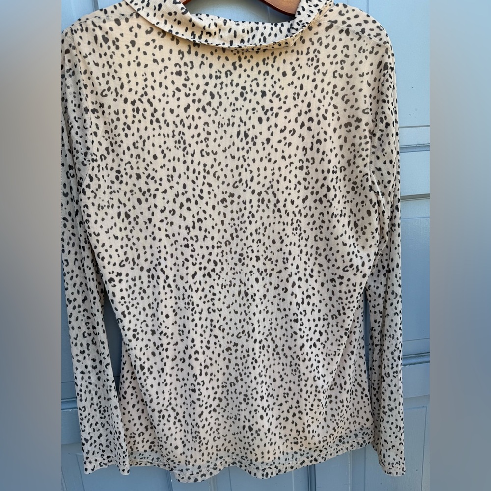 Jane and Delancey Black/Cream rushed Long Sleeve buttoned leopard print size L - Picture 4 of 8